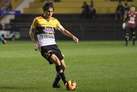 zagueiro-do-tigre-vai-para-o-japao-1 Matheus participou de mais de 100 partidas com o Tigre e foi titular durante este ano. Foto: Divulgação/Notisul