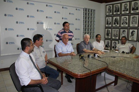 ponte-sera-demolida-hoje-1 Os prefeitos não garantiram a construção da nova ponte para este ano. Foto: Silvana Lucas/Notisul.