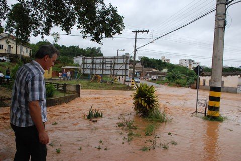 estragos-sao-contabilizados-1 A quantidade de chuva causou sérios danos às ruas, ao comércio e para algumas famílias de Braço do Norte. Foto: Prefeitura de Braço do Norte/Divulgação/Notisul.