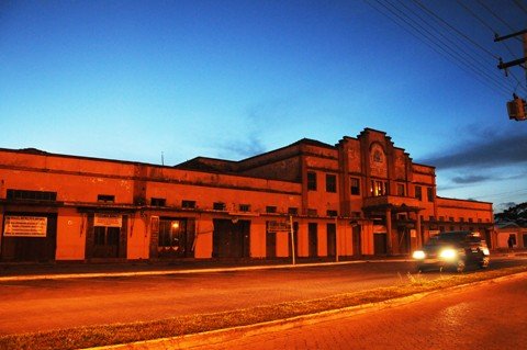 obras-so-no-pos-carnaval-1 No local ainda fechado, ficaram lembranças e a esperança de um novo começo