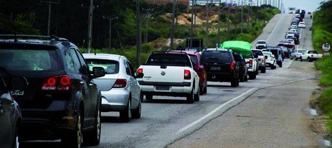 fim-do-carnaval-inicio-das-filas-1 Milhares de foliões ficaram parados na volta para casa ontem - Foto:Marco Bocão/Prefeitura de Laguna/Divulgação/Notisul