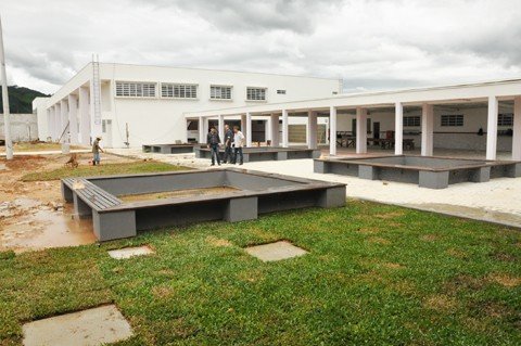 obra-chega-a-90-1 A nova estrutura deve abrigar cursos voltados à área agrícola e pecuarista. O Cedup de Rio Fortuna será um dos mais modernos de Santa Catarina. A obra fica pronta neste semestre - Foto:Chênia Cenci/SDR BN/Divulgação/Notisul