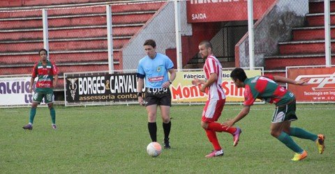 leao-do-sul-vence-em-casa-1 Talentos como Paulinho Fernandes e companhia desequilibraram em campo e garantiram a vitória do time Colorado