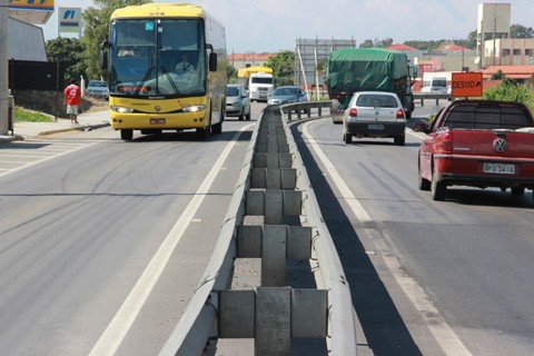 trechos-criticos-receberao-melhorias-1 A atenção deve ser redobrada nos trechos em obras de melhorias que ainda são duplicados - Foto:Muriel Albônico/Dnit/Divulgação/Notisul