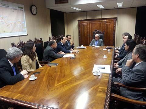 Representantes de concessionárias se reúnem com ministro