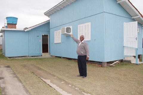 casa-de-passagem-e-criada-1 O advogado Tadeu Jair Pereira não se cansa de agradecer pelo sonho conquistado. Foto: Mirna Graciela/Notisul.