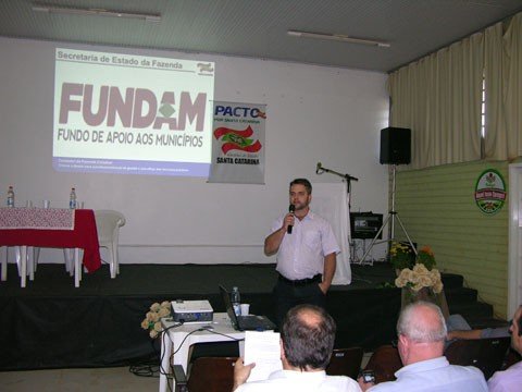 projetos-seguem-em-analise-1 Contador da secretaria de estado da fazenda orientou representantes de todos os municípios em março - Foto:Secretaria de estado da fazenda/Divulgação/Notisul