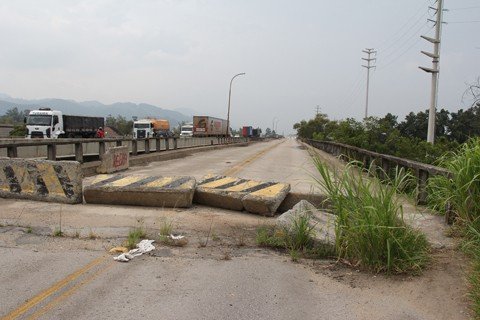 obra-sera-iniciada-1 O prazo para a construção da nova passagem é de 12 meses com a inclusão da demolição da atual estrutura