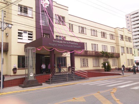 estado-apresenta-a-sua-versao-1 Se a secretaria estadual de saúde e a direção do HNSC não chegarem a um acordo, a instituição deixará de oferecer os serviços dos SUS