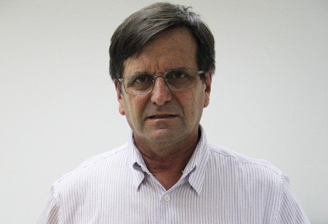 “A atual administração não cumpre com a lei orgânica municipal”
