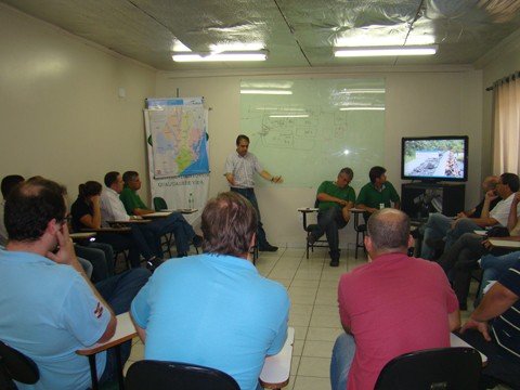 chuva-pode-mudar-a-situacao-das-aguas-1 Ainda não foram definidas quais medidas serão tomadas. O grupo aguarda mais informações dos laudos técnicos - Foto:Comitê da Bacia do Rio Tubarão e Complexo Lagunar/Divulgação/Notisul