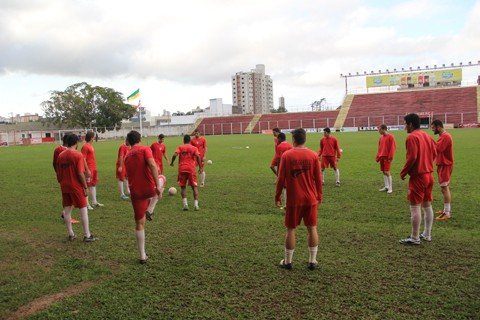 estadio-anibal-costa-podera-ser-vendido-1 O elenco profissional deste ano do Colorado fez grandes duelos no Estádio Anibal Costa. Foto: Arquivo/Notisul