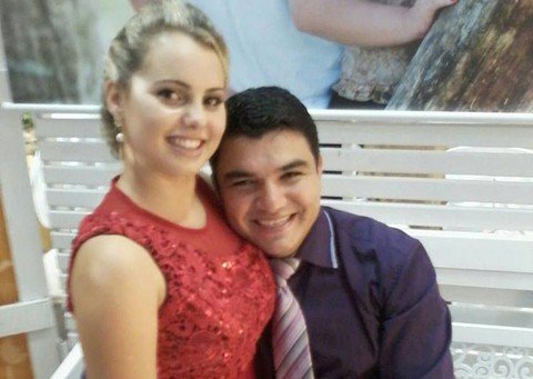 jovem-nao-resiste-aos-ferimentos-1 Gabriela e Glauco trabalhavam em uma festa, quando sofreram queimaduras. Ele não resistiu aos graves ferimentos. Foto: Arquivo de família/Divulgação/Notisul
