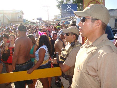 mais-de-300-ocorrencias-foram-registradas-1 Mais de seis mil policiais participaram da operação em todo o estado catarinense - Foto:Polícia Militar de Santa Catarina/DivulgaçãoNotisul