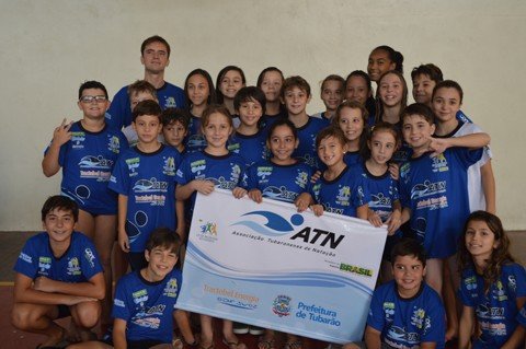 atletas-de-tubarao-conquistam-sete-medalhas-1 O elenco da Cidade Azul comemorou o bom resultado obtido na competição em Florianópolis - Foto:Glênio Gonçalves /Divulgação/Notisul