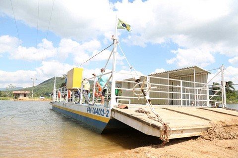 horario-de-funcionamento-e-reduzido-1 A balsa que funcionava 24 horas passará a atender cinco horas até as 23h45min - Foto:Geraldo Gê/Prefeitura de Laguna/Divulgação/Notisul