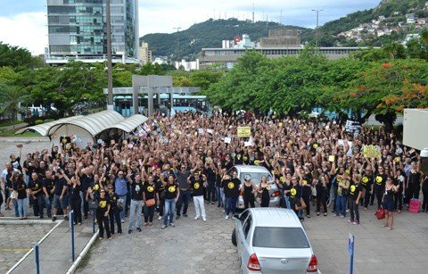 contrapartida-para-o-fim-da-greve-e-entregue-1 O TJSC estima que a adesão ao movimento seja de aproximadamente 30%. Já o Sinjusc, de até 70% - Foto:Alanna Pastorini/Sinjusc/Divulgação/Notisul