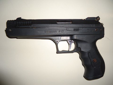 dois-adolescentes-sao-apreendidos-apos-tentativa-de-roubo-1 No momento da tentativa de roubo, um dos adolescentes mostrou à vítima que carregava uma arma na cintura - Foto:Polícia Militar de Tubarão/Divulgação/Notisul