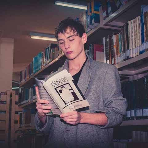 livros-sao-comercializados-em-14-paises-1 Gean Zanelato doará todos os lucros do livro ‘Guerreiro’ para o Instituto Construir, de São Paulo - Foto:Arquivo pessoal/Divulgação/Notisul