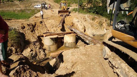 mais-de-60-ruas-recebem-melhorias-1 A construção da ponte da comunidade de Riacho Alegre iniciou ontem - Foto:Georgia Accordi/Prefeitura de Braço do Norte/Divulgação/Notisul