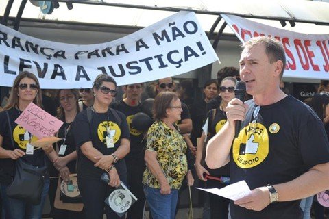 rumos-da-greve-serao-discutidos-1 Os servidores do judiciário estão parados há 45 dias - Foto:Alana Pastorini/Sinjusc/Divulgação/Notisul
