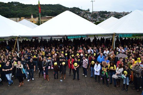 servidores-encerram-greve-1 Cerca de 1,5 mil pessoas compareceram à assembleia - Foto:Alana Pastorini/Sinjusc/Divulgação/Notisul