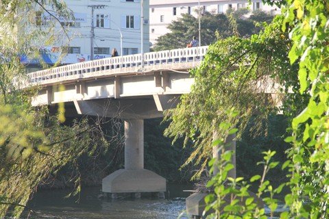 temperatura-pode-chegar-a-32oc-1 O nível do Rio Tubarão marcava nesta sexta-feira, conforme os dados do site Plantar Agronomia, apenas 13 centímetros acima do nível do mar