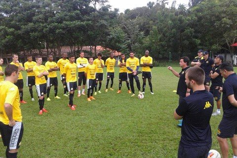 tigre-enfrenta-o-sampaio-correa-1 Os atletas do Tigre participaram de um treino ontem à tarde. A partida ocorrerá hoje à noite - Foto:Fernando Ribeiro/ Criciúma E.C./ Divulgação/Notisul