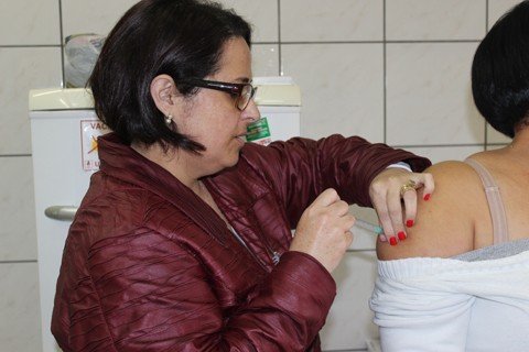 adesao-e-baixa-no-dia-d-1 Em Capivari de Baixo apenas 185 pessoas procuraram as unidades de saúde - Foto:Álvaro Dalmagro/Prefeitura de Capivari de Baixo/Divulgação/Notisul