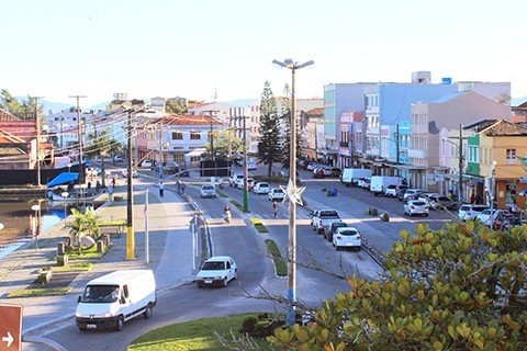economia-ganha-incremento-1 A Cidade Juliana, mesmo na baixa temporada, tem recebido nas duas últimas semanas diversos turistas e moradores da região. - Foto: Elvis Palma/Divulgação/Notisul.