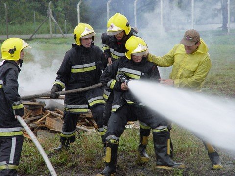 inscricoes-para-socorrista-estao-abertas-1 Para participar da seleção, o candidato precisa ter o Curso de Formação de Bombeiro Comunitário - Foto:CBM de SC/Divulgação/Notisul