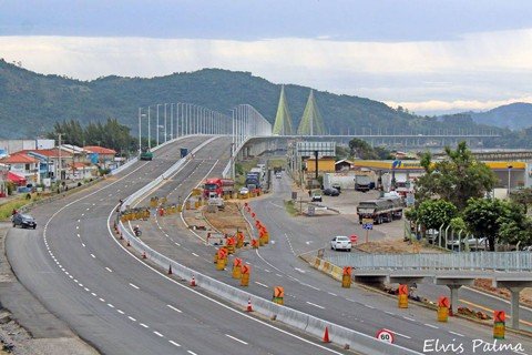 A ponte em Laguna tinha previsão de ser inaugurada no dia 30 de junho  -  Foto:Elvis Palma/Divulgação/Notisul
