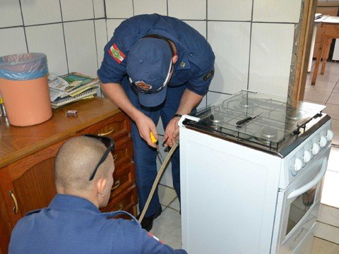 programacao-segue-com-varias-atividades-1 Em Sangão, 11 bombeiros passaram nas residências para alertar sobre os cuidados com o gás de cozinha e outras dicas de segurança dentro de casa - Foto:Prefeitura de Sangão/Divulgação/Notisul