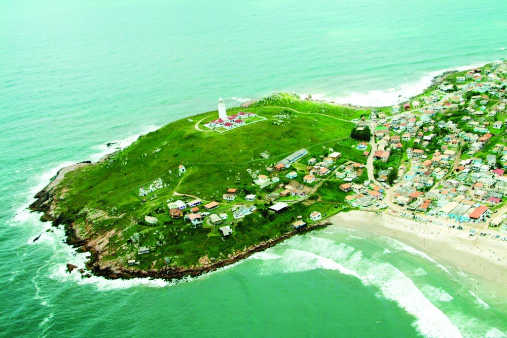 turismo-a-industria-do-futuro-1 O potencial turístico da região é imenso e ainda pouco explorado. Falta infraestrutura para que a atividade seja tão lucrativa quanto no norte catarinense, por exemplo. Foto: Banco de Imagens/Notisul
