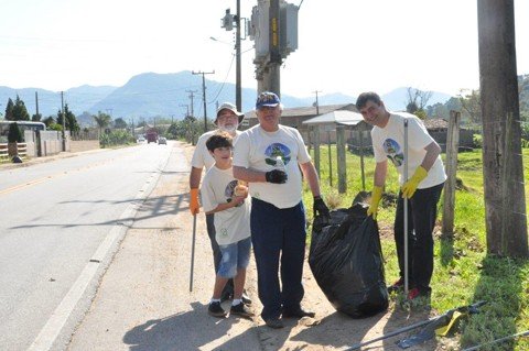 A ação contou com a participação de mais de 60 voluntários  -  Foto:Luciano Menezes/Divulgação/Notisul