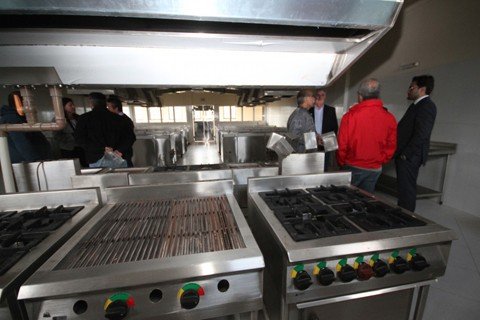 cursos-podem-iniciar-em-2016-1 Os representantes do Senac mostraram interesse em oferecer cursos profissionalizantes no restaurante escola - Foto: Geraldo Gê/Prefeitura de Laguna/Divulgação/Notisul
