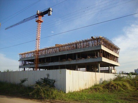 Ao todo serão 600 metros quadrados concretados, com previsão de término para dezembro deste ano  - Foto:Silvana Lucas/Notisul