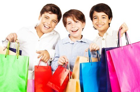 aumento-de-3-nas-vendas-e-previsto-1 Na data, que é a terceira de maior consumo no comércio brasileiro, a alternativa será escolher a oferta que melhor cabe no orçamento - Foto:Divulgação/Notisul