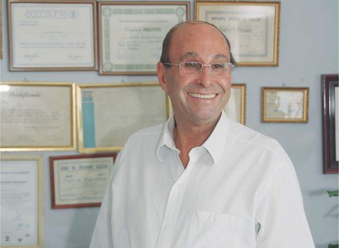 morre-empresario-da-rede-de-joalherias-e-oticas-alcidino-1 Com simplicidade e humildade, Alcidino conquistou não só o sucesso, mas o coração e carinho dos clientes e amigos - Foto:Revista Sulfashion/Divulgação/Notisul