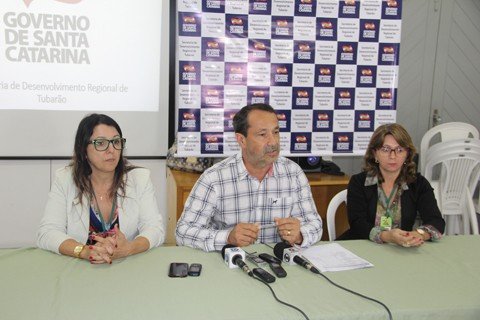 reordenamento-e-anunciado-1 O gerente de educação em Tubarão, Jaime Ondino Teixeira, apresentou ontem a reestruturação das escolas - Foto:Jailson Vieira/Notisul