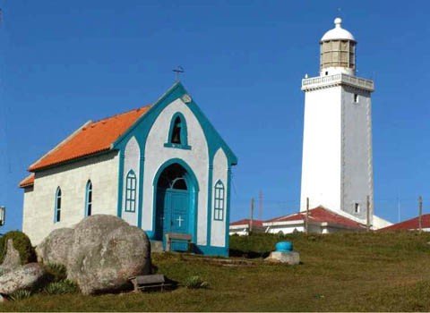 comunidade-presta-homenagens-a-padroeira-1 A primeira igreja está localizada no alto do morro do Farol - Foto:Marco Bocão/Prefeitura de Laguna/Divulgação/Notisul