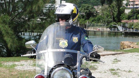divulgado-numero-de-mortes-em-motocicletas-1 A PRF divulgou que no ano passado, em média, 45 pessoas perderam a vida nas rodovias federais conduzindo motocicletas - Foto:PRF-SC/Divulgação/Notisul