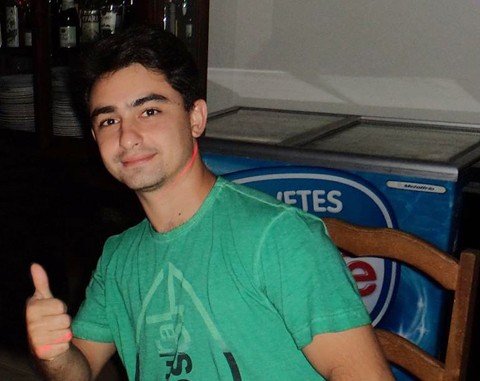 jovem-morre-ao-realizar-manutencao-1 Lucas dos Santos era sócio-proprietário da empresa Molas Presidente - Foto:Arquivo de Família/Divulgação/Notisul