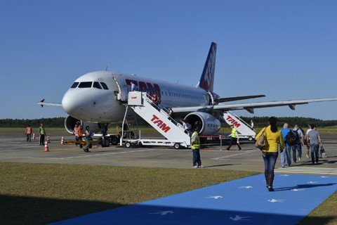voos-aos-domingos-serao-ofertados-1 Por mês são mais de 1,8 mil embarques no Aeroporto Regional Sul Humberto Bortoluzzi - Foto:Eduardo Zabot/RDL Aeroportos/Divulgação/Notisul