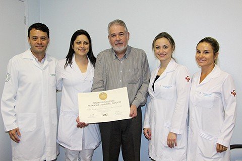 A instituição, por meio da equipe do Cuido, recebeu a certificação de Centro de Excelência Internacional em Tratamento da Obesidade  -  HNSC/Divulgação/Notisul