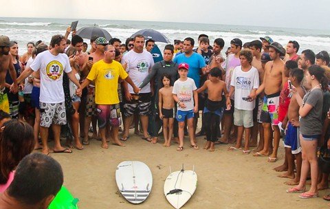 Mineirinho prestigiar o projeto do instrutor Leandro Elias, o Bananinha, que há 14 dos ensina o esporte a garotada. - Foto: João Batista Coelho Junior/PortalClickSul/Divulgação/Notisul.
