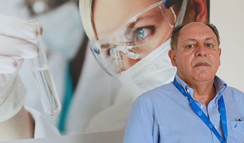 centro-de-inovacao-fara-testes-com-produto-1 O pesquisador João Batista Calixto afirma que o principal objetivo é verificar a segurança do produto. - Foto: Julio Cavalheiro/Governo SC/Divulgação/Notisul.