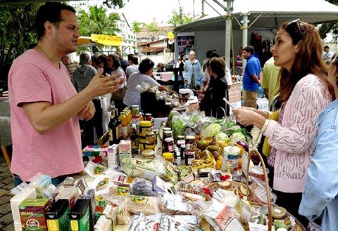feira-reune-expositores-da-regiao-1 Cerca de 30 expositores de Laguna, Tubarão, Treze de Maio, Jaguaruna, Gravatal, Imbituba e Braço do Norte participaram da feira. Foto: Prefeitura de Laguna/Divulgação/Notisul.