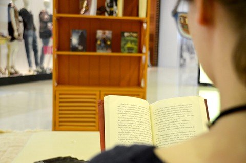 campanha-de-arrecadacao-e-lancada-1 As pessoas poderão doar os livros, além de usufruir de um ambiente especialmente pensado para ler e se distrair - Foto:Ápice Comunicação/Divulgação/Notisul