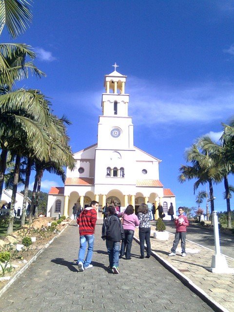 As visitas aos santuários são uma boa opção para conhecer os encantos da região. - Foto: Divulgação/Notisul.